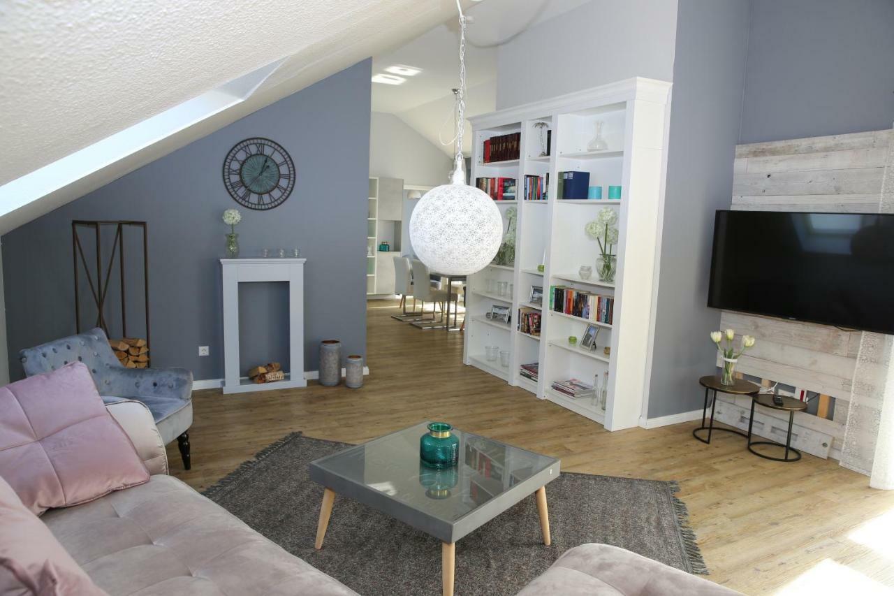 Apartment Mit Designerkueche, Loggia Ludwigsburg Nahe Stuttgart Bagian luar foto
